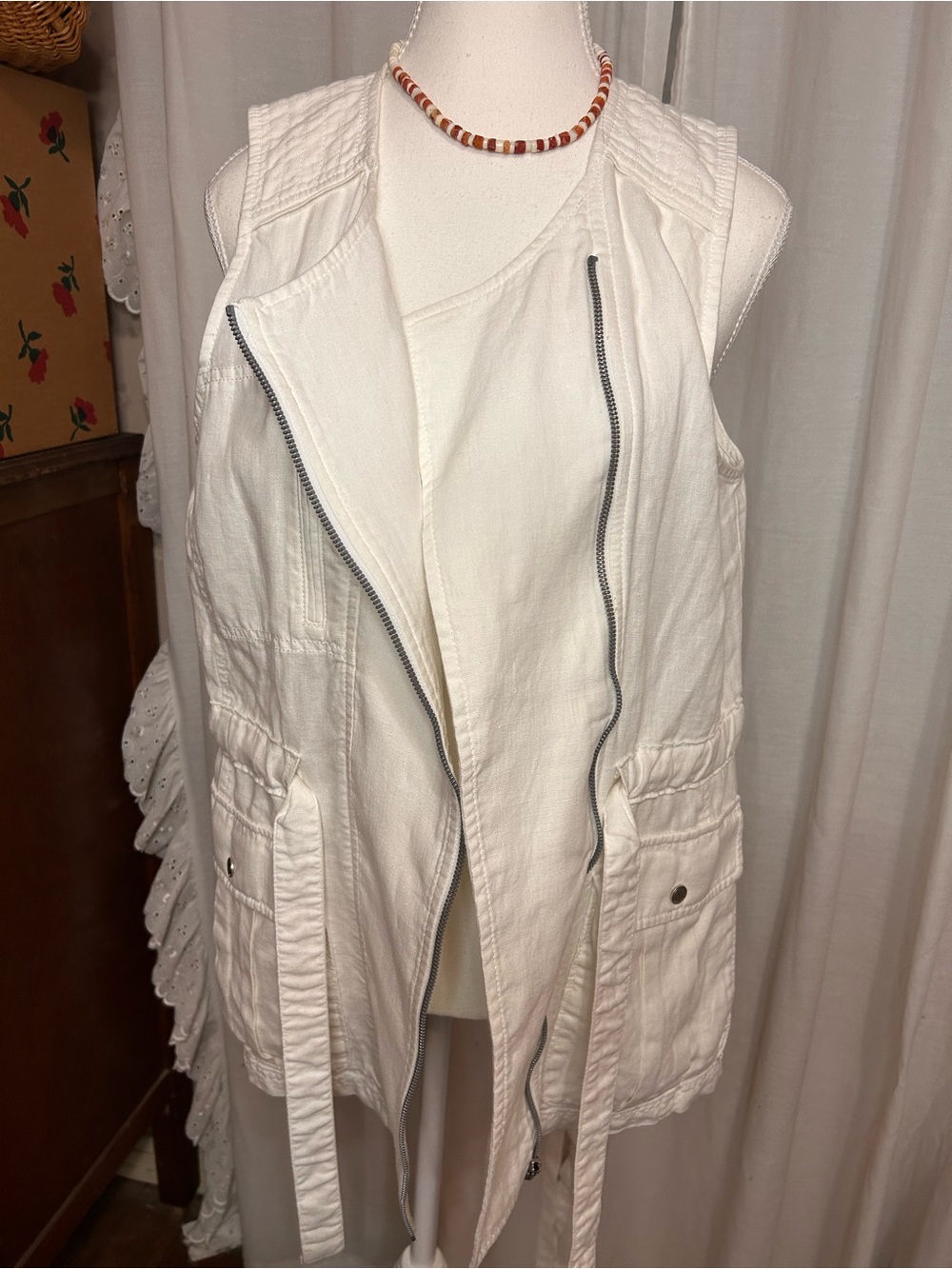Athleta Wanderbout Linen Vest Womens White Asymmetrical Zipper Tie Waist Utility